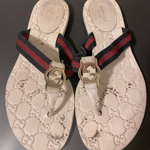 Discontinued White Gucci flip flop